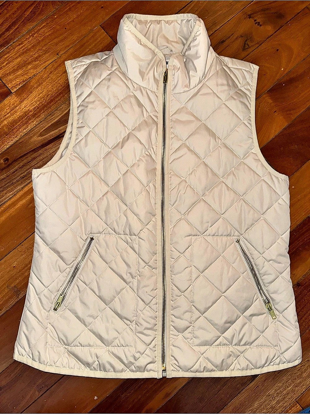 Old Navy Quilted Zip Vest in Pink Size Medium Like New